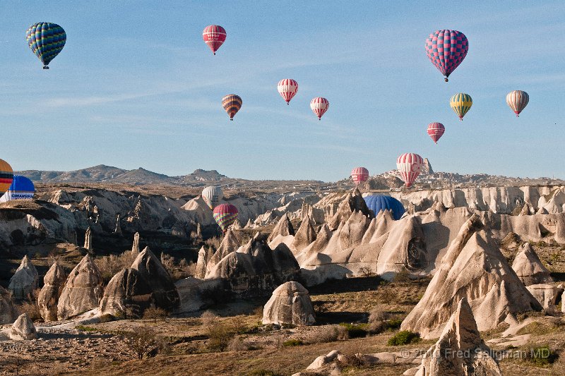 20100405_073438 D300.jpg - Ballooning in Cappadocia